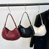Schoudertas voor Dames Nieten Punk Onderarmtas PU Leer Studded Clutch Portemonnee Trendy Hobo Tas voor Werk Reizen Shoppen KTY