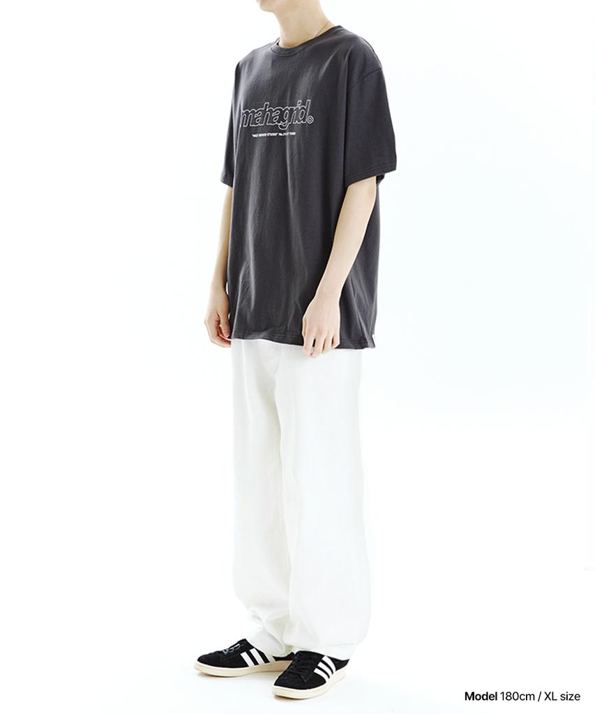 MAHAGRID Third Logo Tee Charcoal(Mg2Cmmt508A)