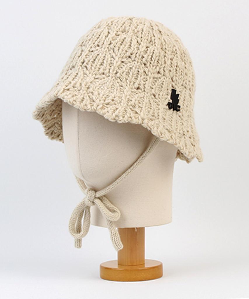 Yunibeosyeolkemiseuteuli String Beige Knit Bucket Hat