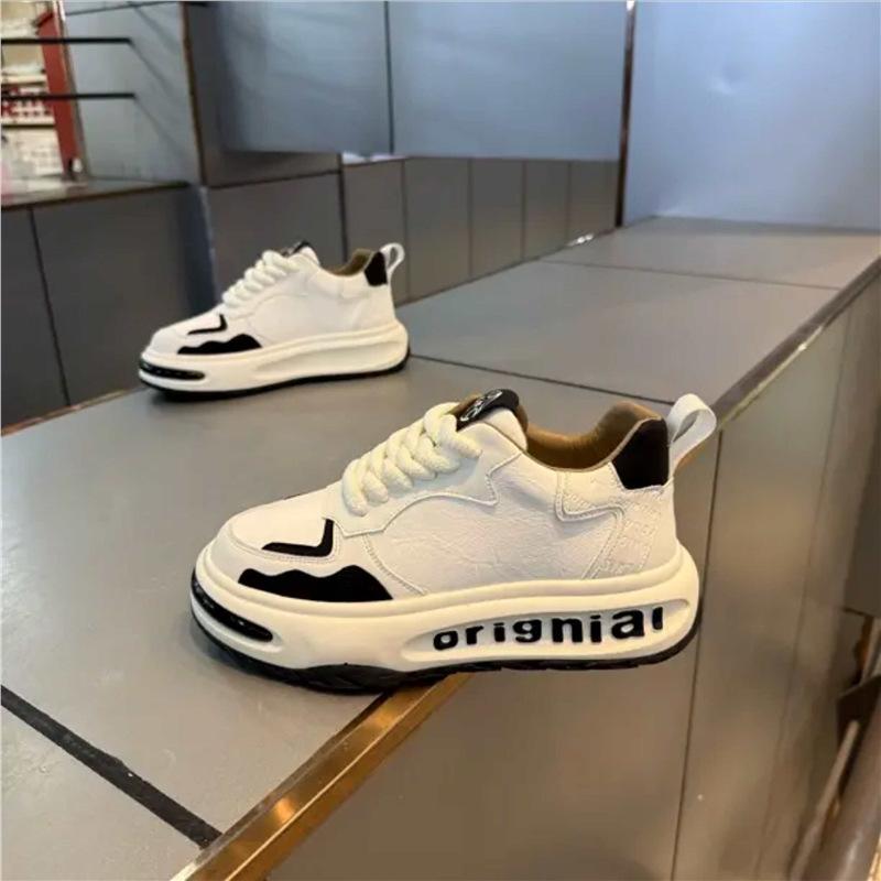 Farblich abgestimmte Papa-Trend-Frühlings-Neue Weichsohlen-Leichtgewicht-Freizeit-Board-Schuhe