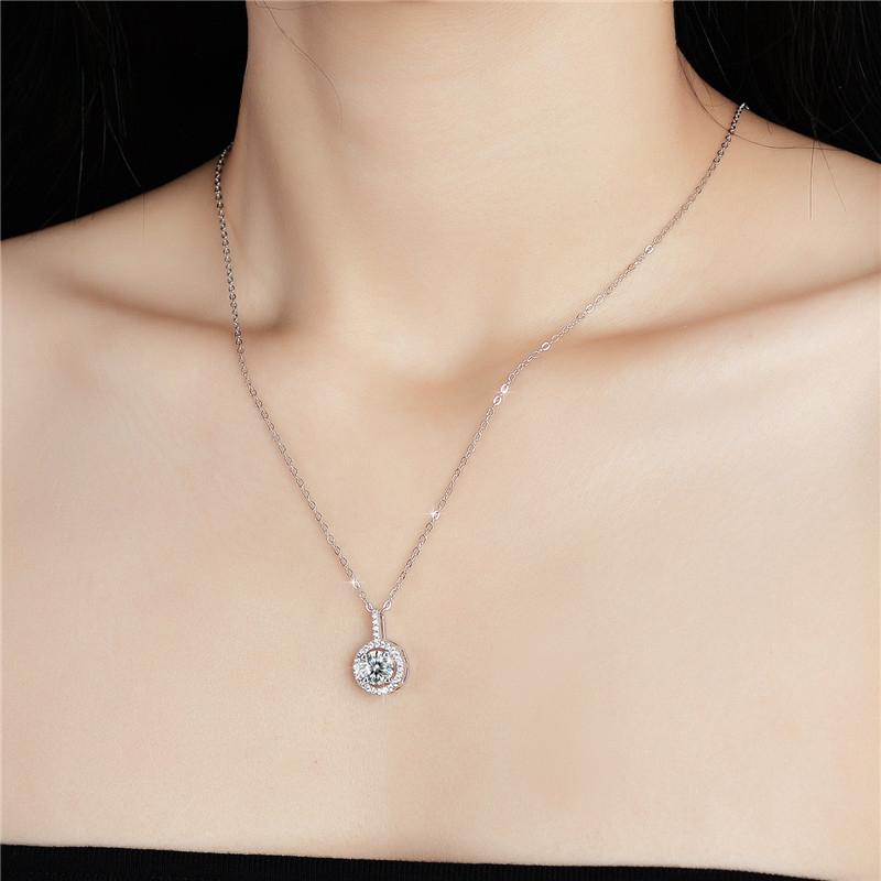 Sterling Silver S925 Women's Wedding Necklace D Color 1 Carat Moissanite Necklace Luxury Round Bag Pendant Fashion Jewelry
