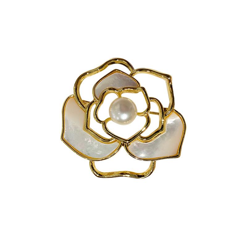 Camellia Flower Pearl Brooch Luxury Corsage Pin For Women Scarf Buckle Clothes Corsage Jewelry Accessories