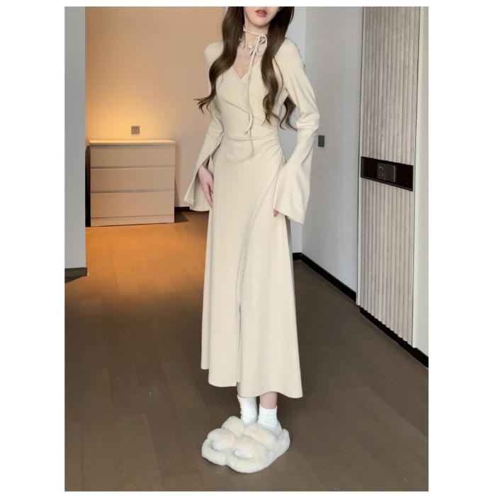 French Gentle Wind Long Sleeve Neck Dress Autumn and Winter New Sense Wear Waist Skinny Medium and Long Dress
