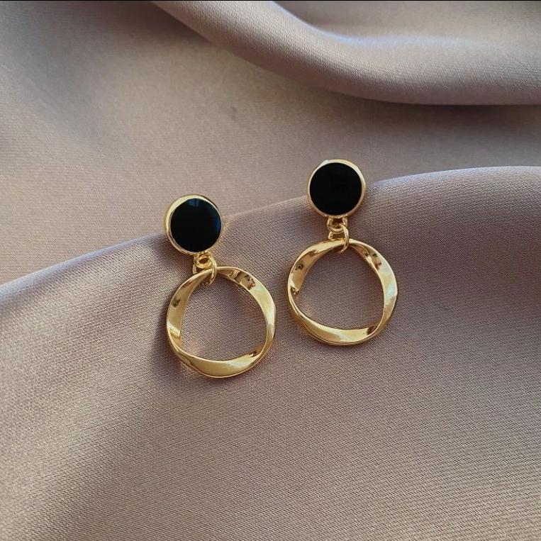 Autumn and Winter Earrings Ins Earrings 2024 New Tide Earrings Korea High Temperament Female Earrings