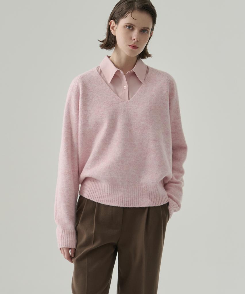 Deuloupisumeon Hairy Wool V-Neck Pullover Knit [Black]