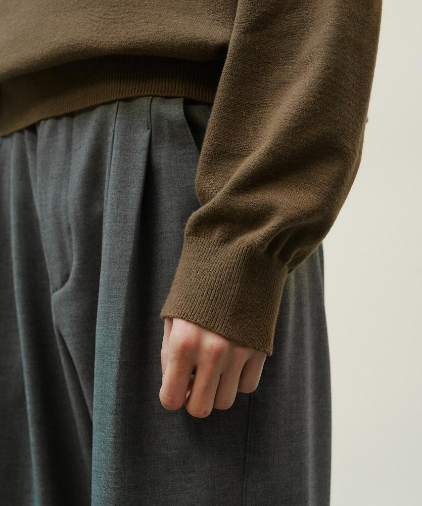 MINAV Wool Twill Double-Pleated Curved Slacks [Charcoal]