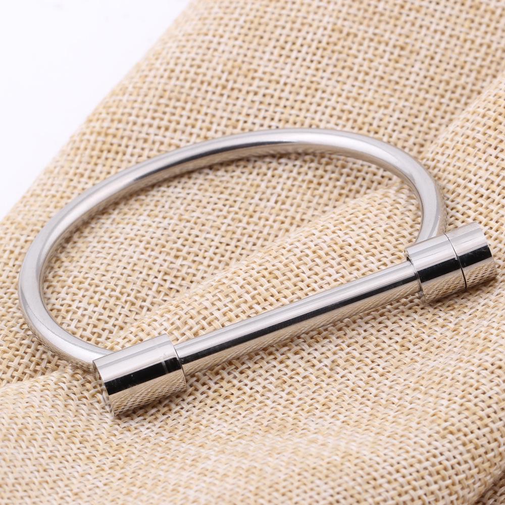 Mode Driekleurige Titanium Stalen Armband Hoefijzer Armband D-Vormige Damesarmband