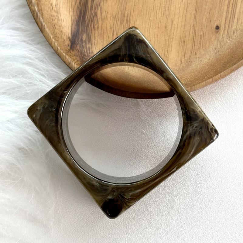Square Triangle Chunky Bracelets Irregular Retro Hand Ring Exaggerated Resin Bangles  Girls Gift