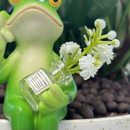 Cartoon Frog Figurine Holding Vase Milk Tea Frog Statue Resin Animal