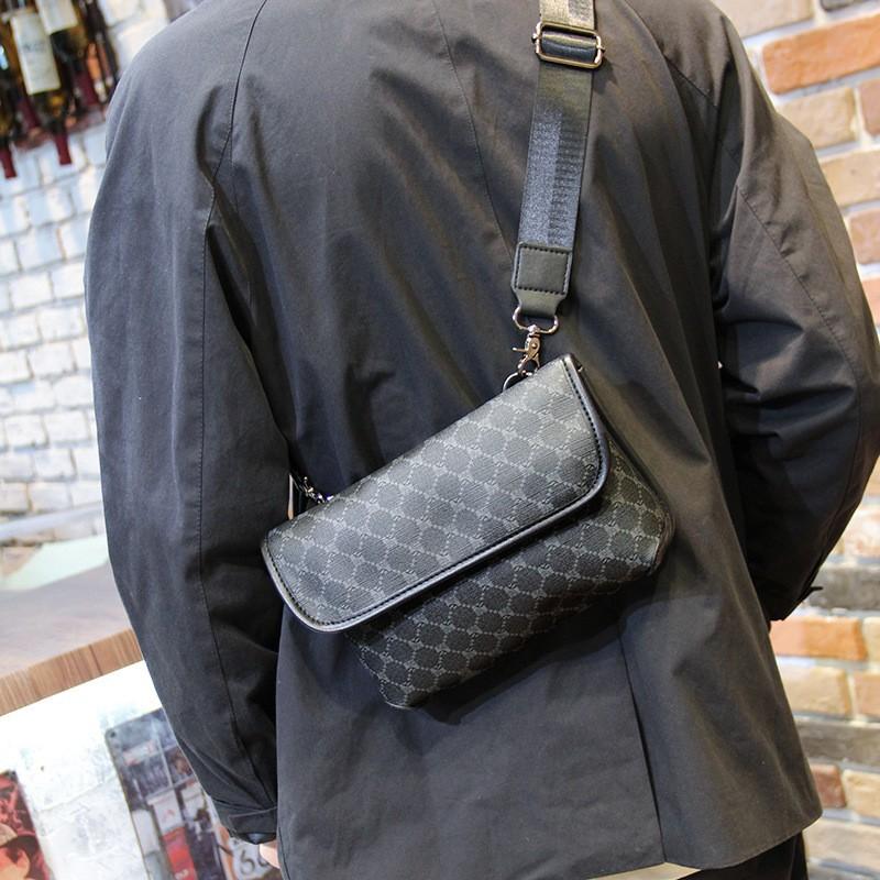 Men's Plaid Shoulder Bag Trendy Messenger Bag Boys Street Fashion Satchel Student Small Bag Personalized Messenger Bag New