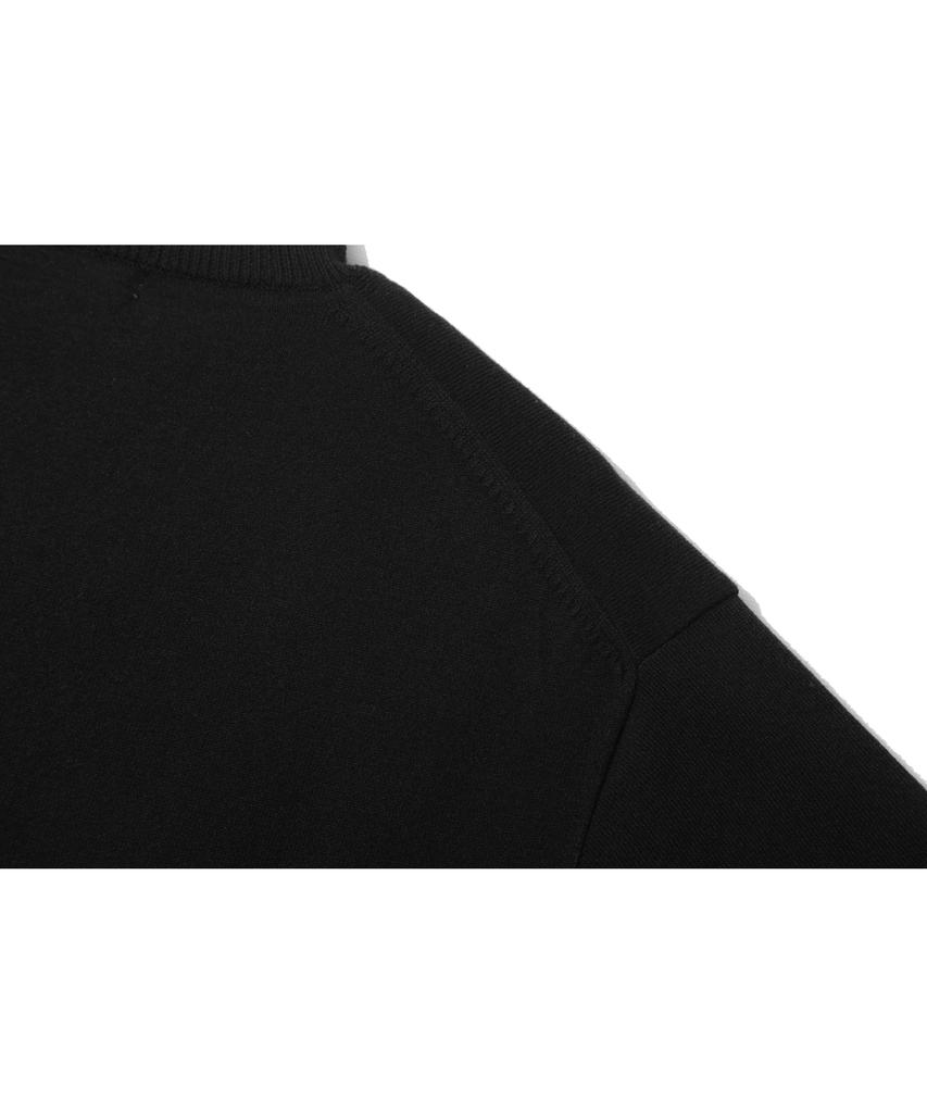 BASEMOMENT Side Slit V-Neck Half Knit Black