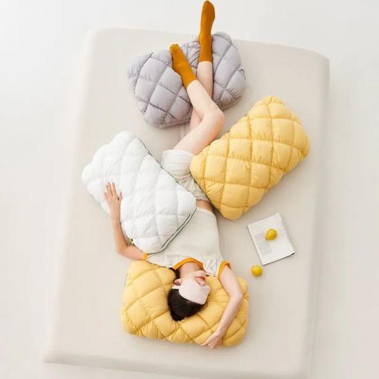 Nostalgie Pineapple Bun Pillow, Fluffy Quilted Bed Cooling Marshmallow-Soft Pillow for Adults Bedroom Dorm Sleeping Couch Lounging