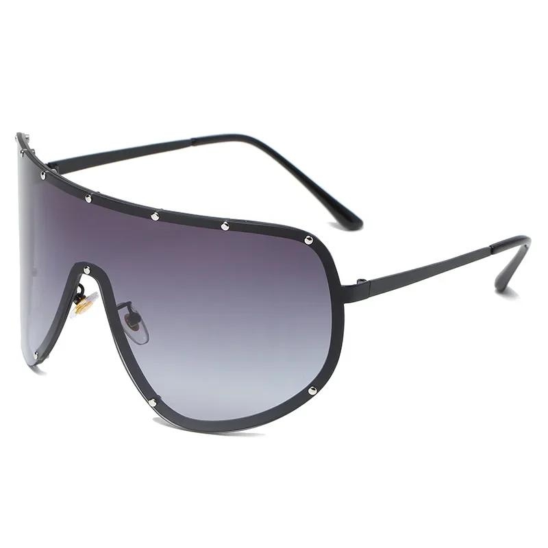 Nuovi Occhiali da Sole Oversize Steampunk per Donna Tendenze Punk Y2k Occhiali da Sole Uomo Anni 2000 Occhiali da Designer UV400 De Sol Oculos