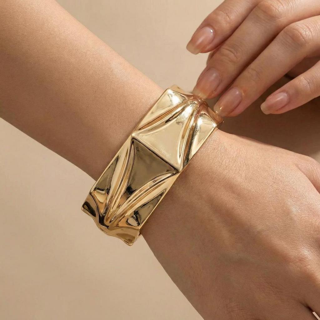 European & American Geometric Heavy Metal Open Bangle Bracelet - Minimalist & Wide Design
