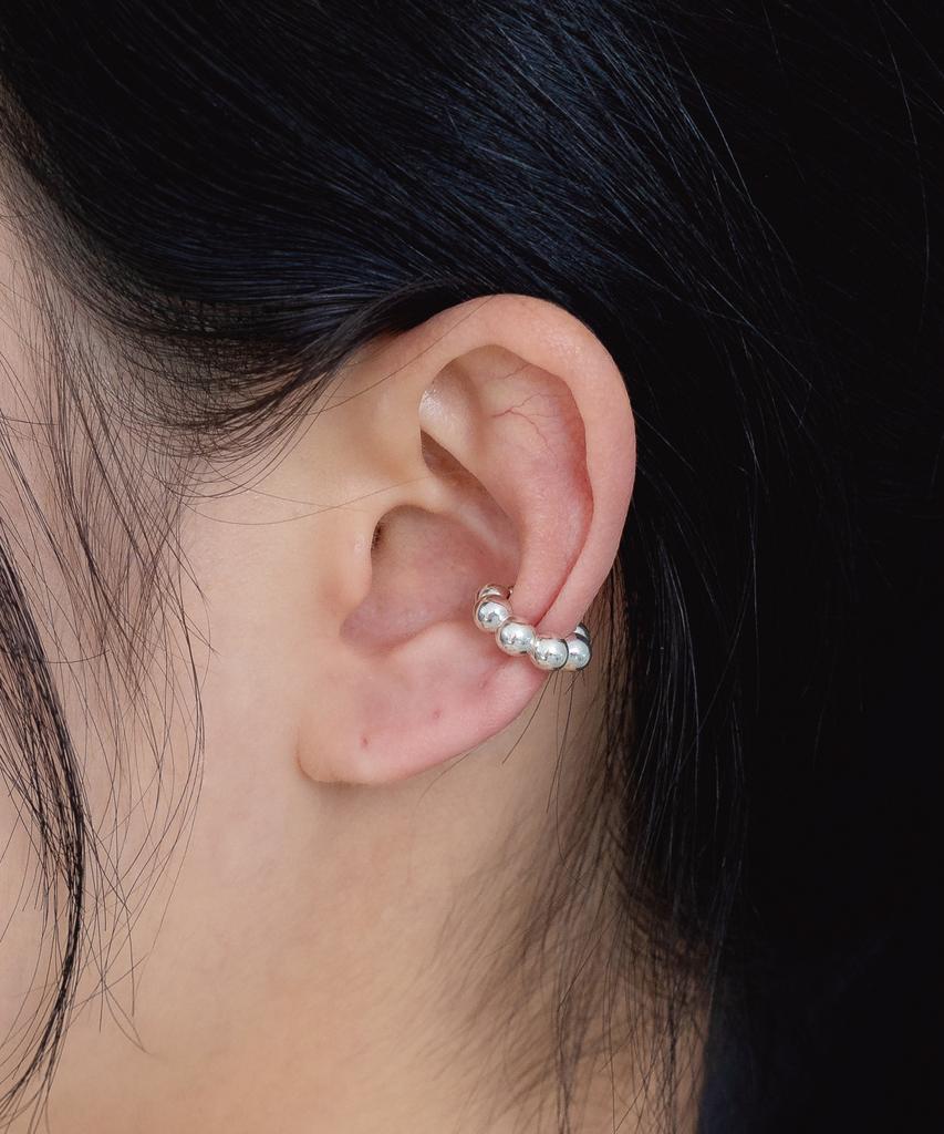 Touchéd Dew Drop Earcuff 03