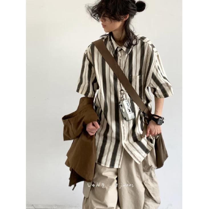 Short Sleeved Shirt For Men With A Niche Design, Striped Five Quarter Sleeves, High-End Feel, Loose And Handsome Long Sleeved Shirt