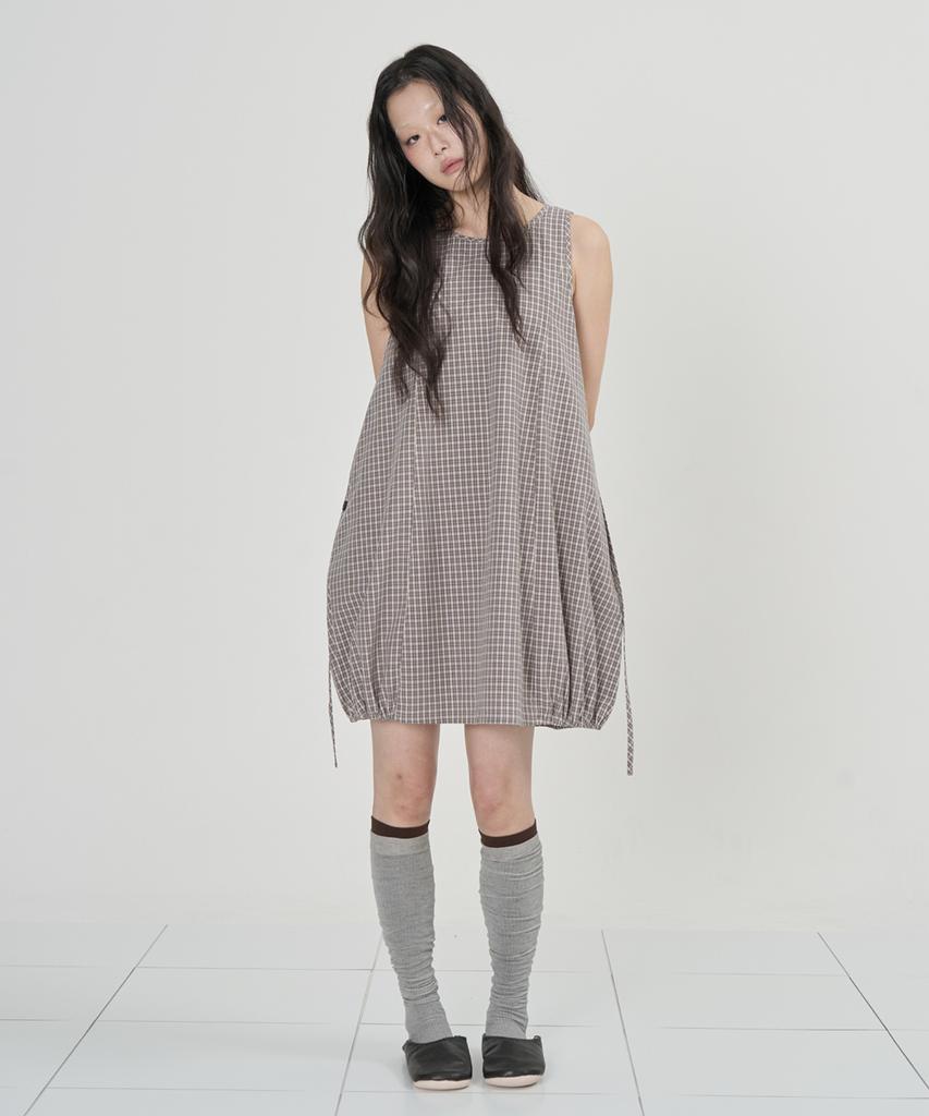 Ouas Balloon Check Dress (Warm Gray)
