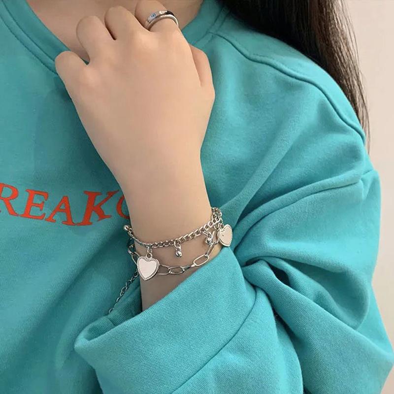 Punk Mehrschichtige Kettenarmband Damen Liebesherz Anhänger Armband Schmuck Geschenke Accessoires
