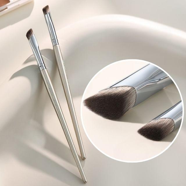 Lactacia - Angled Concealer Brush (Various Designs)