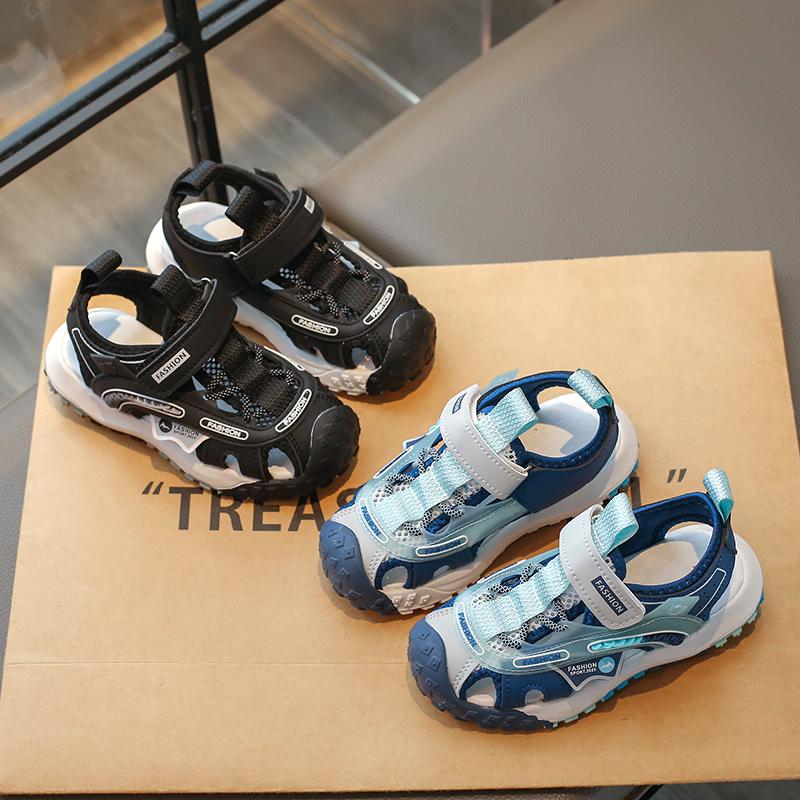 Boys Sandals Hollowed Out Breathable Kids Fashion Shoes Toes Capped Anti-kicked 2025 Summer New Children Beach Shoes Non-slip