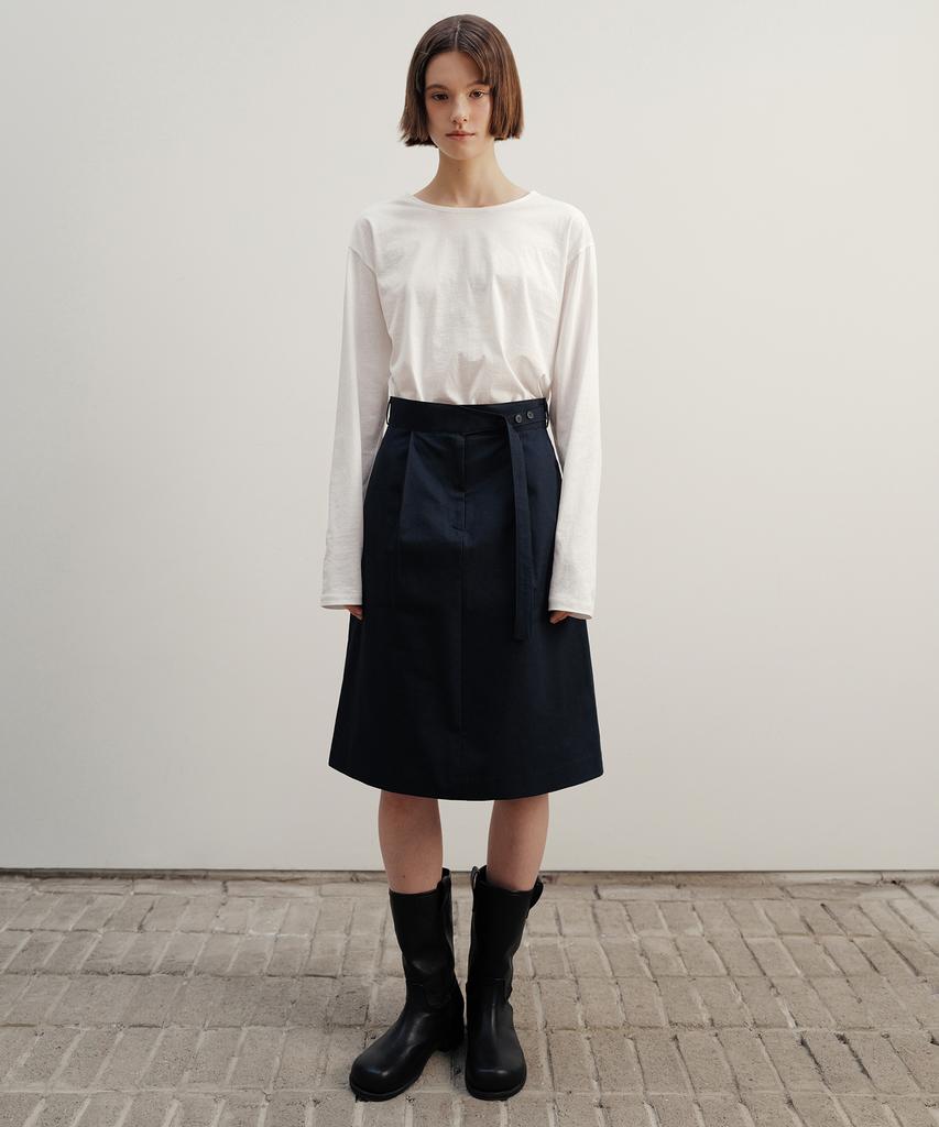 Annies Button Belted Skirt (Dark Navy)
