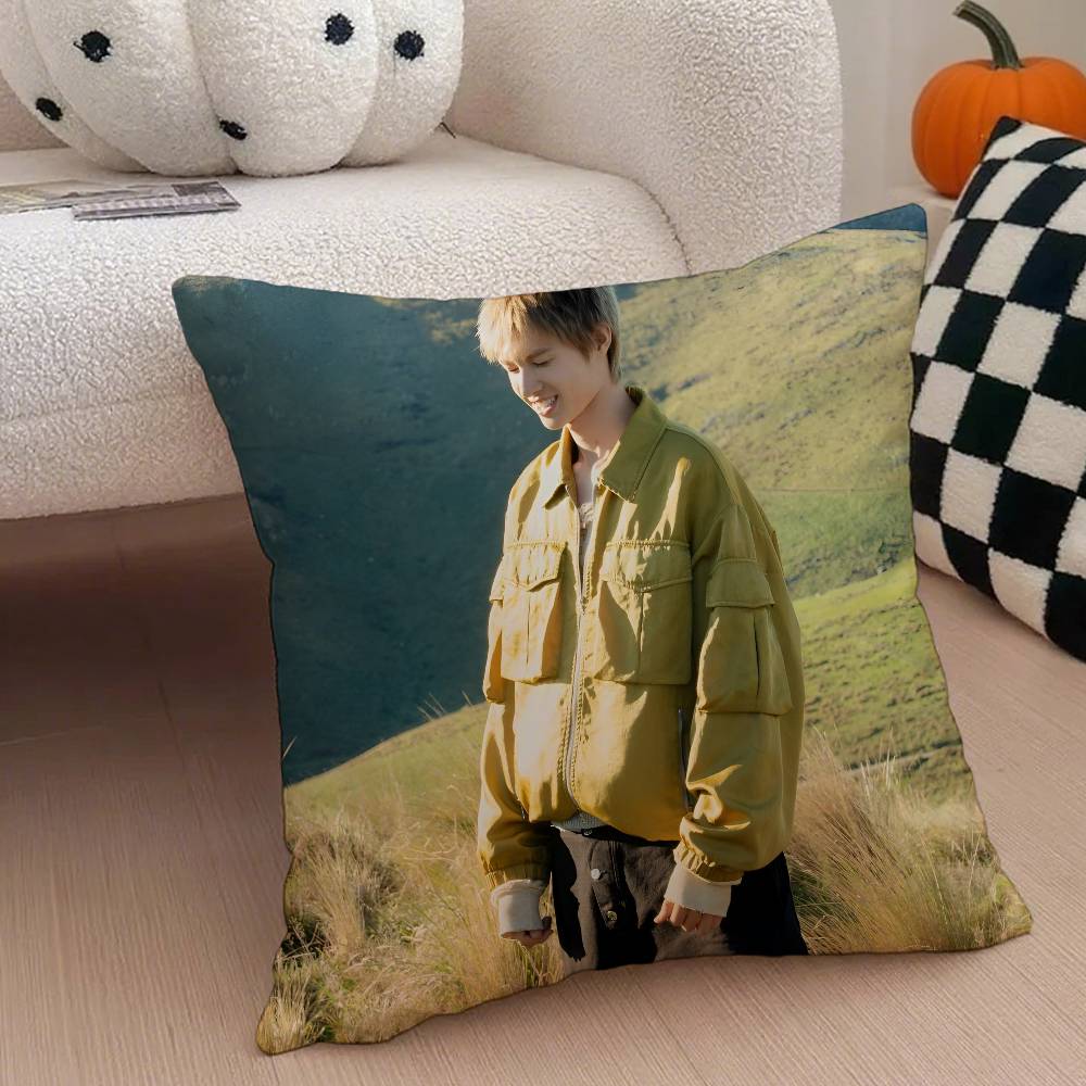 Hot Kpop Style C-Cortis Singer Pillow Case Anti-Dustmite Pillowcase Invisible Zipper Silky Short Plush Sofa Cushion Cover