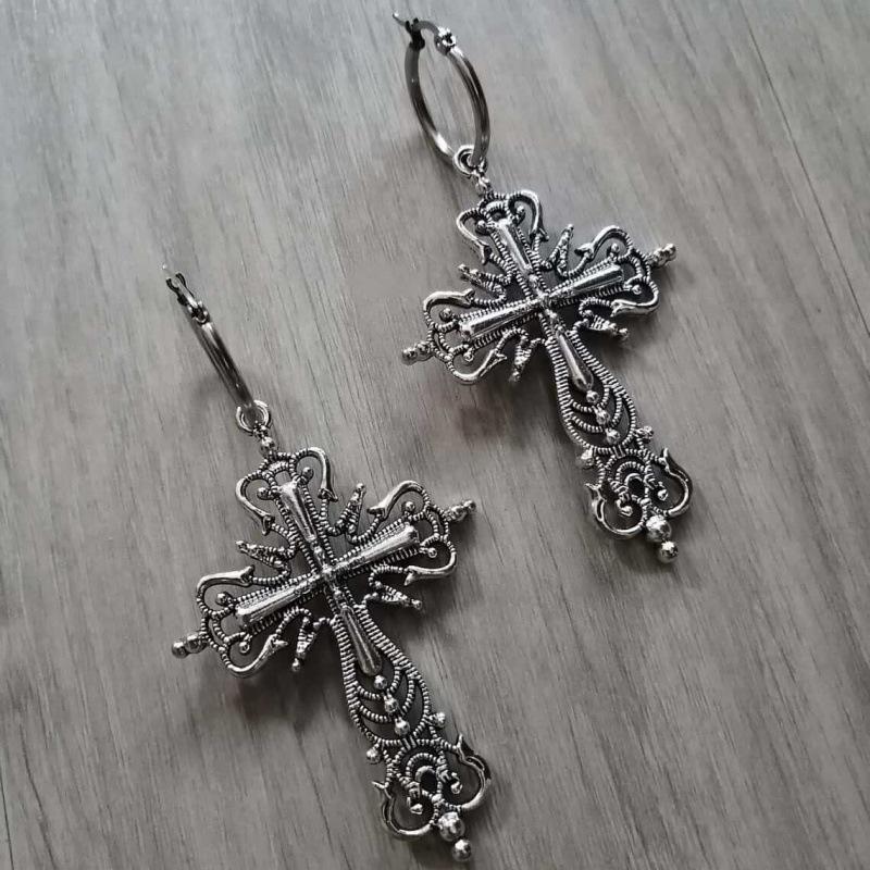 Gothic Style Kroll Earrings: Large Stainless Steel Cross Design