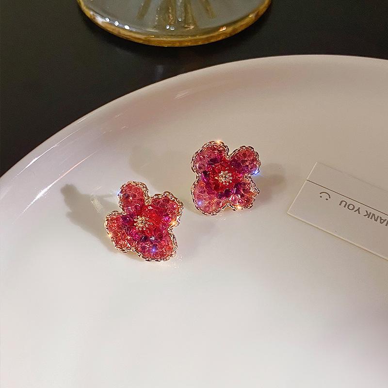 Pink Crystal Flower Earrings - 2023 Trendy Niche Design for Women, Small & Exquisite.
