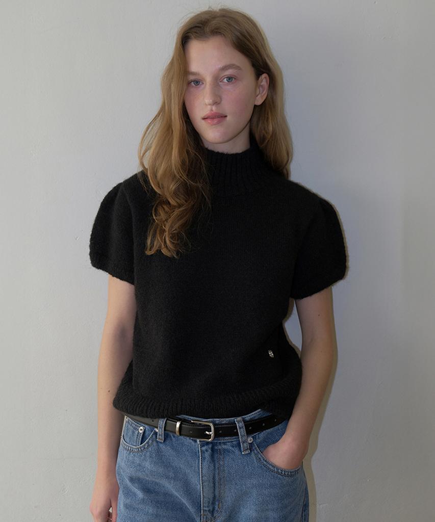 Sseomweeobeoteo Turtleneck Emma Half Puff Knit - Black
