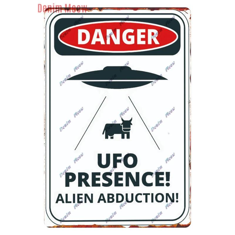 Warning Area 51 Vintage Metal Tin Sign UFO Activity Area Caution Danger Wall Plaque Retro Painting Sticker Home Decor 8x12 Inch