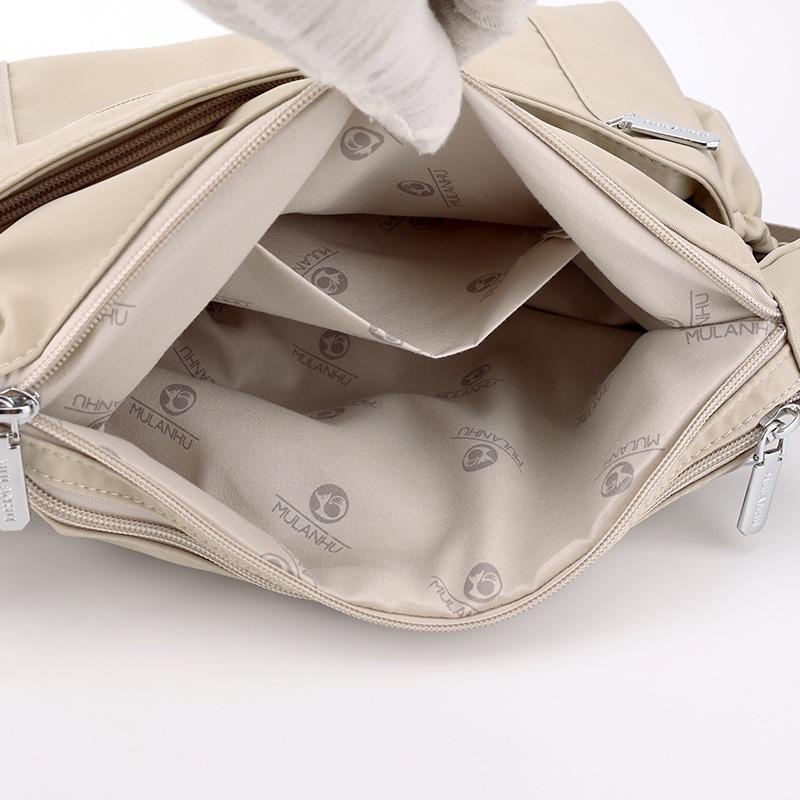 Autumn New Large-capacity High-value Commuter Bag Practical Multi-layer Shoulder Crossbody Dumpling Bag