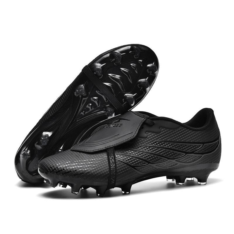 Low-Top Football Shoes For Boys And Girls Professional Game Training Football Shoes Straight Hair