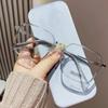 Large Oversized New Trend Reading Glasses Classic Anti-blue Light Presbyopia Eyewear Men Women Farsighted Eyeglasses Degree+4.0