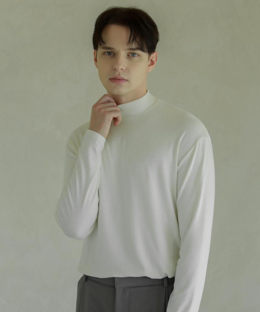 ESN Half Turtleneck Knit T-Shirt Cream