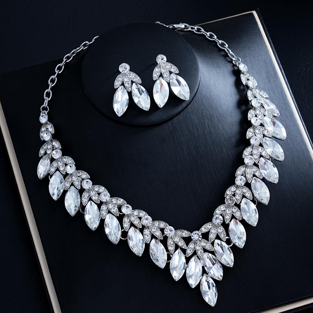 European and American Luxury Earrings Necklace Two-piece Set Full of Diamonds Fashion Set Chain Bridal Dress Wedding Banquet Accessories Women