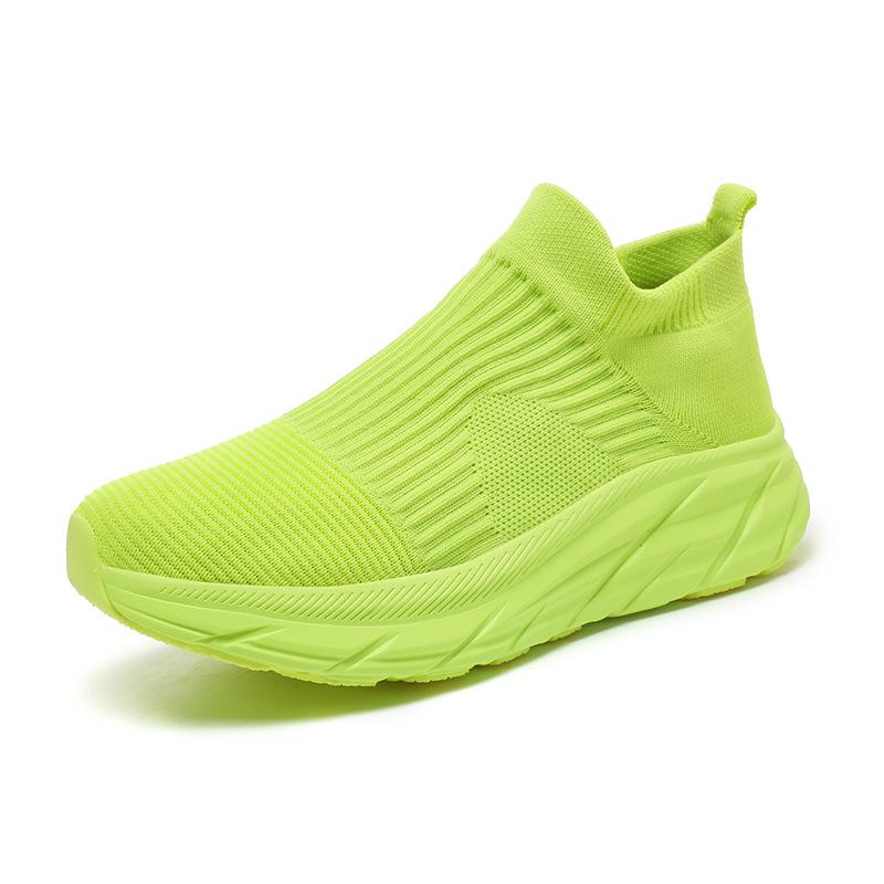 Popular Men's Shoes New Fly-woven Socks Shoes Breathable and Lightweight One-pedal Mesh Shoes Men's Casual Sports Shoes