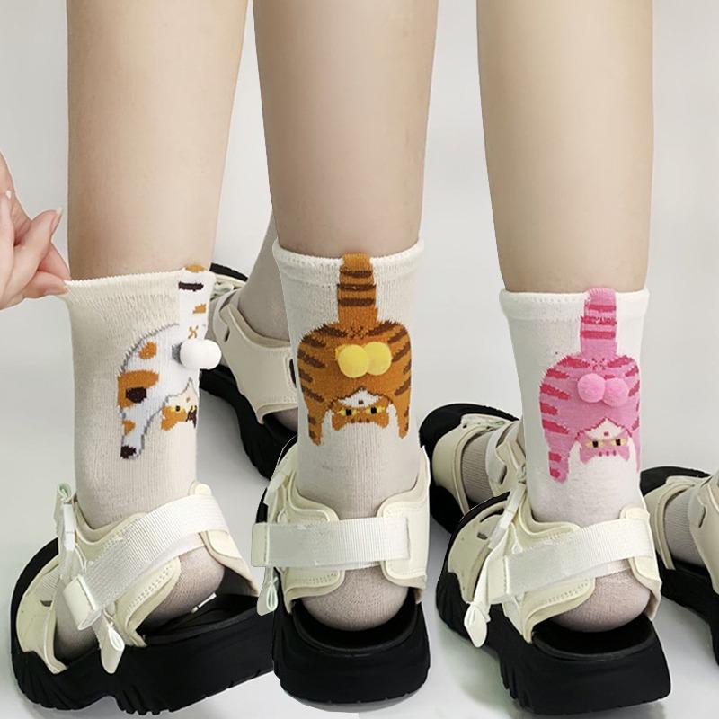 Korean Funny Cat Socks with Ball Cotton Socks for Women Creative Breathable Soft Socks Girl Women Sockings Gifts for Cat Lovers
