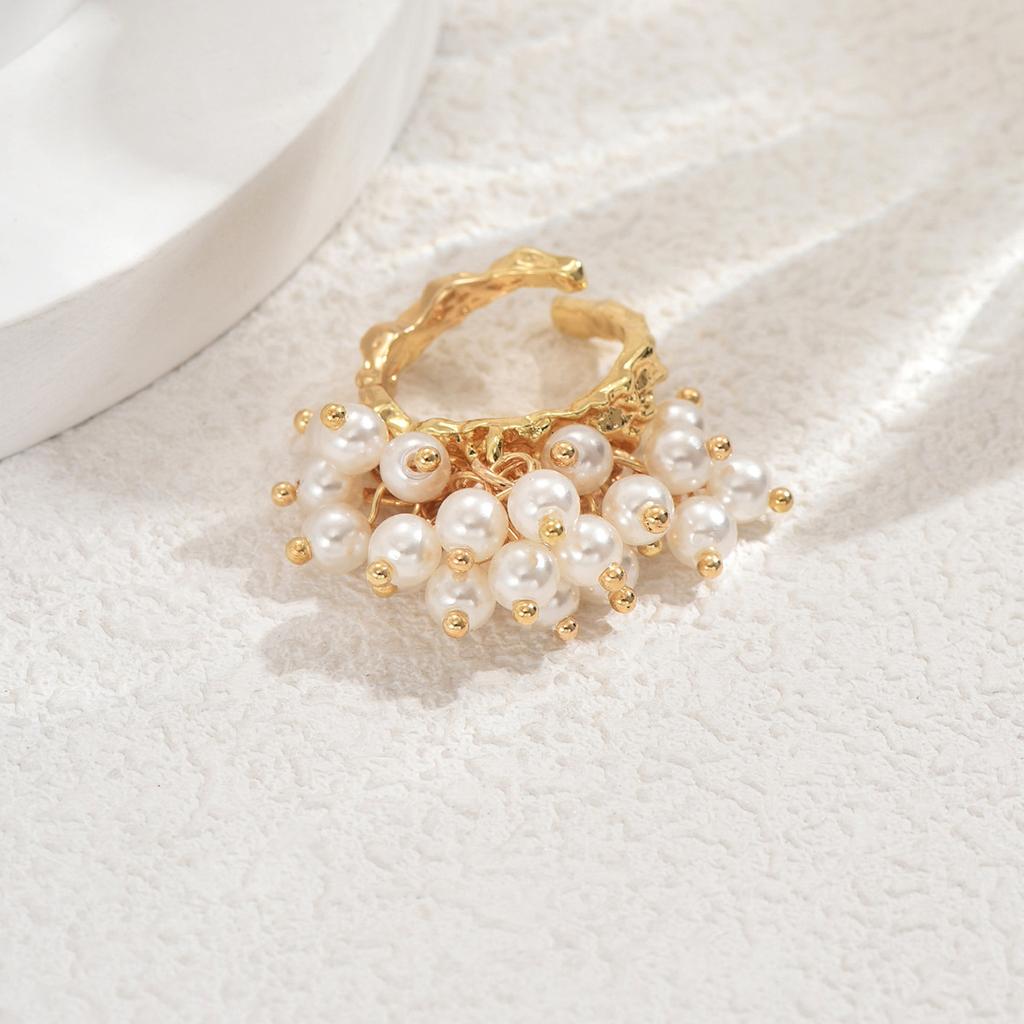 Baroque-style Ladies'  with Geometric Openings and Pearl Inlays Irregular Rings for Women