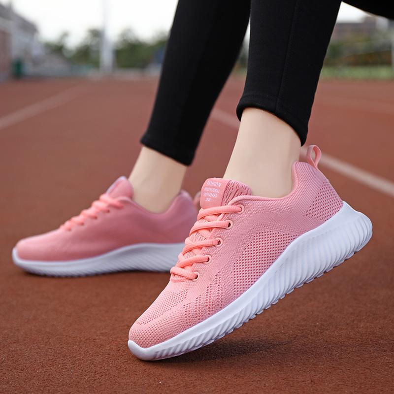 Chaussures de Sport Légères Noires pour Femmes Randonnée Antidérapantes Plateforme Maille Respirante Mode Décontracté Vulcanisées Running Tennis Féminines