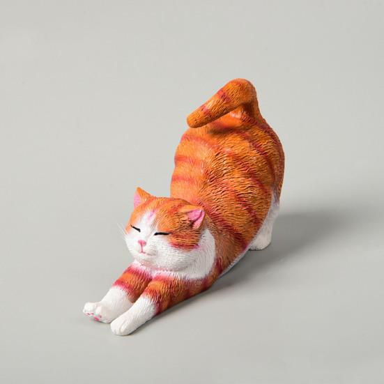 Mini Cat Figurines Cute Resin Cat Stretching Statue Small Kitten Sculpture for Indoor Home Office Shelf Desktop Decor