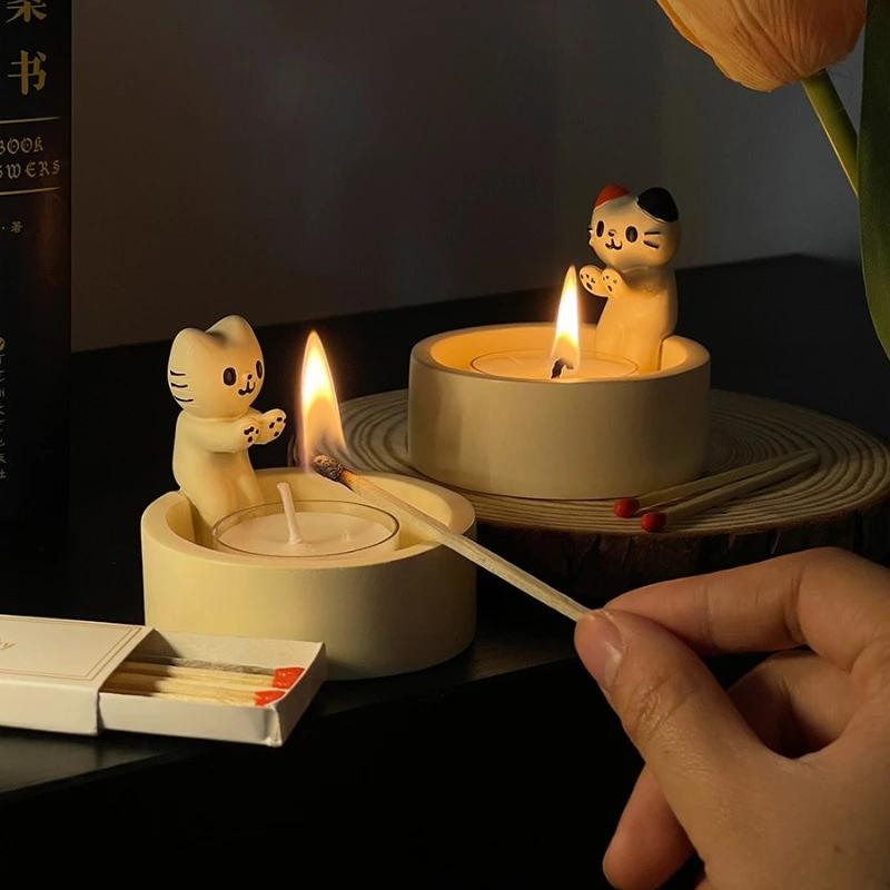 Cartoon Kitten Candle Holder Warming Its Paws Cute Scented Light Holder Cute Grilled Cat Aromatherapy Candle Holder