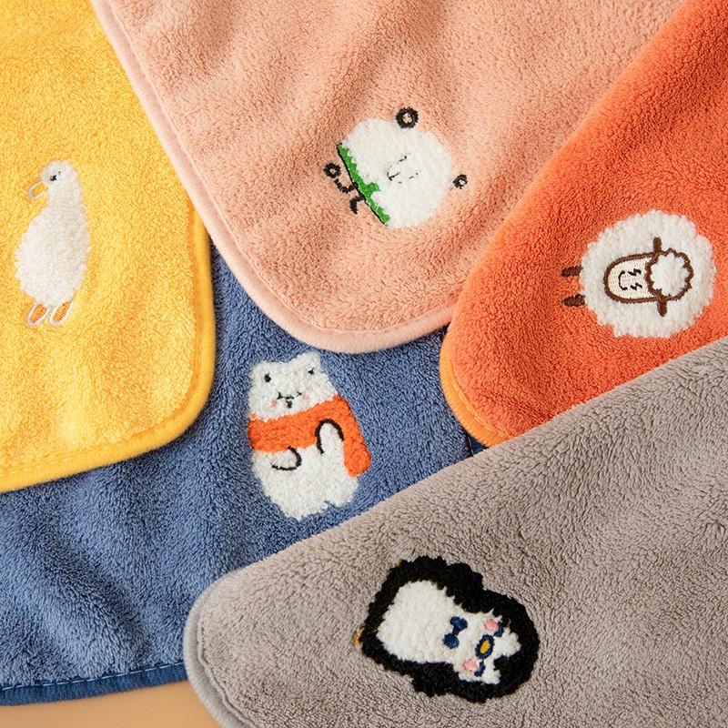 1Pc 25x25cm Coral Fleece Children's Soft Embroidered Face Towel Baby Small Square Drool  Hanging Super Absorbent