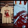Domorodý Američan Indiánský válečník Šíp Tomahawk Indigenous Pride tričko Unisex tričko