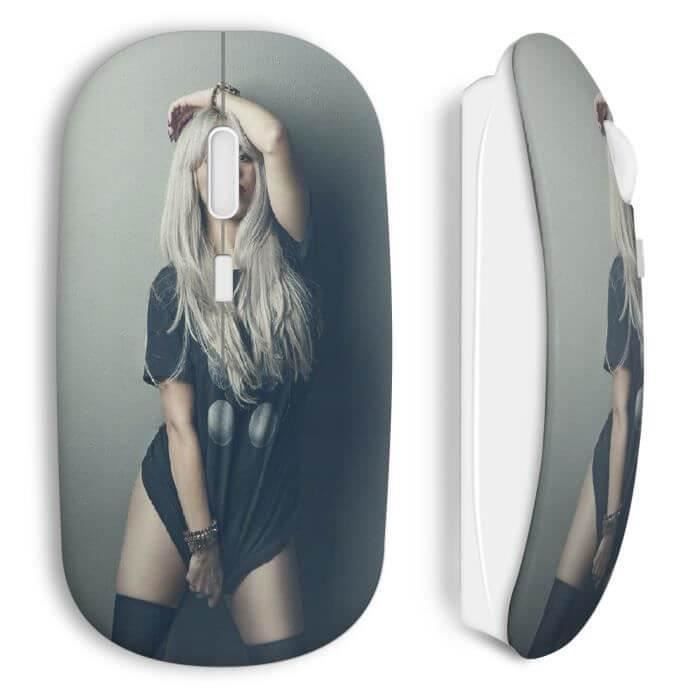 Wireless Mouse - MANIACASE - Sexy Girl Comics - Blue Color - USB Wifi - Compatible Mac and PC