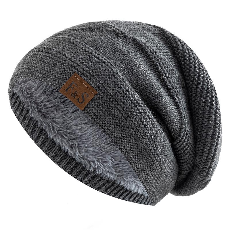 Neue Unisex-Slouchy-Wintermützen mit Pelzfutter für Männer und Frauen, warme Beanie-Mütze, lässige Label-Dekor-Winterstrickmützen