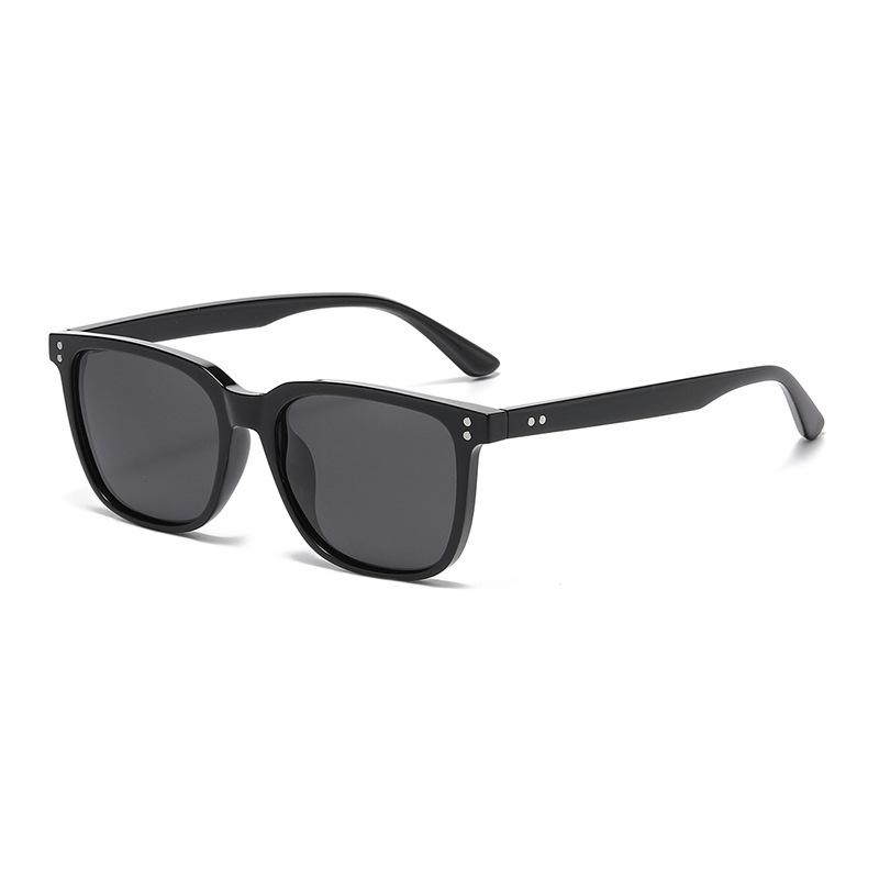 UV Protection Lightweight Comfortable Durable High Quality Stylish Timeless Square Shaped Male Female Men Sun Glasses