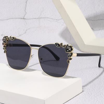 Nouvelles lunettes de soleil de mode européenne et américaine lunettes de soleil personnalisées œil de chat diamant lunettes de soleil rétro tendance pour femmes