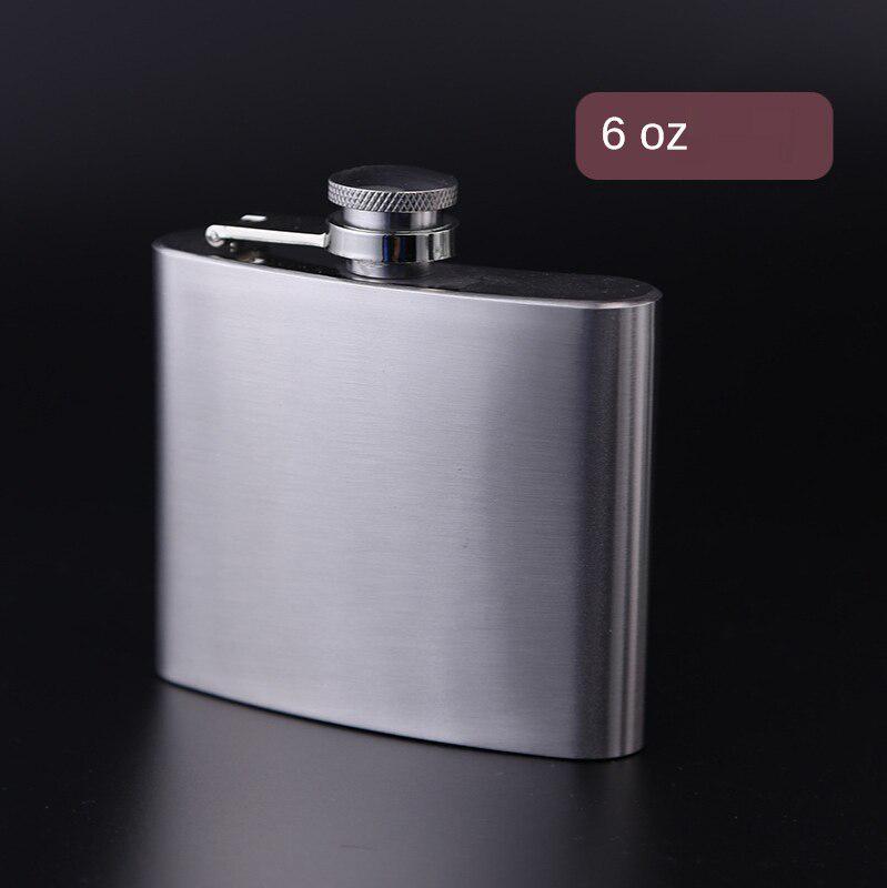 304 Stainless Steel Thickened Hip Flask Enjoy At Any Time Portable Hip Flask Small Mini Bar Must Have Alcohol Groomsmen Gifts