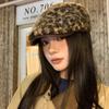 Retro Leopardenmuster Plüsch Schirmmütze Damen Herbst- und Wintermütze Großer Kopfumfang Zeigt Gesicht Kleine Hot Girl Baskenmütze