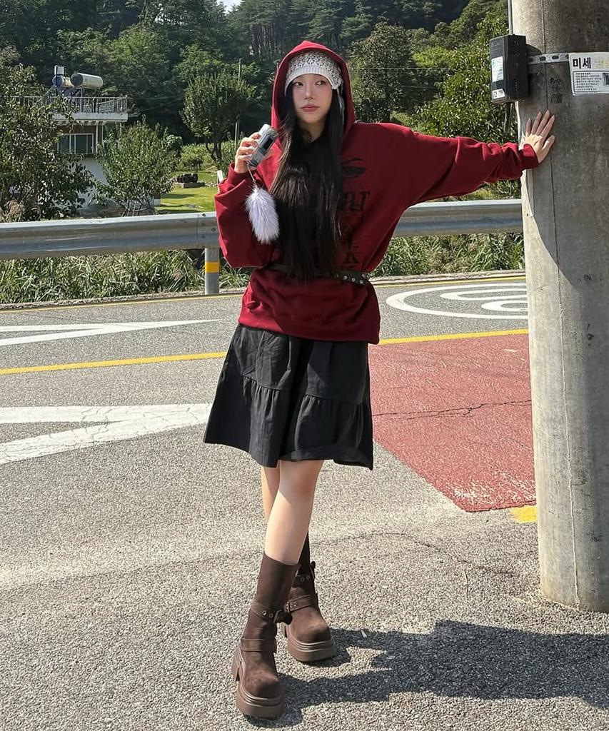 Vintage Artwork Hoodie_Burgundy
